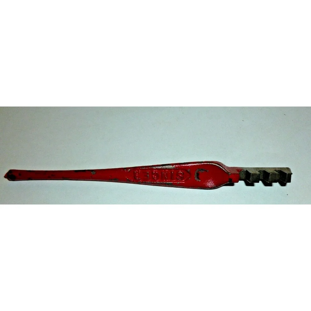 Vintage Singer Red Cast Iron Glass Cutter Notched Hand Tool Collectible Hardware